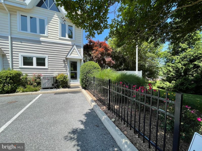 rehoboth beach downtown townhome investment property